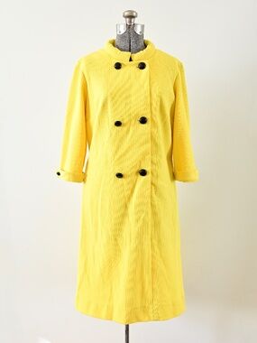 1960s Jerrie Lurie Bright Yellow 3/4 Sleeve Shift Dress Mod Coat Dress